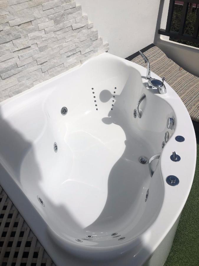 Lux&2Jacuzzi. New! Golden Mile Las Americas, Parque Santiago 2. Pool Heated Sea Water 2 Bdr Playa de las Americas  Bagian luar foto